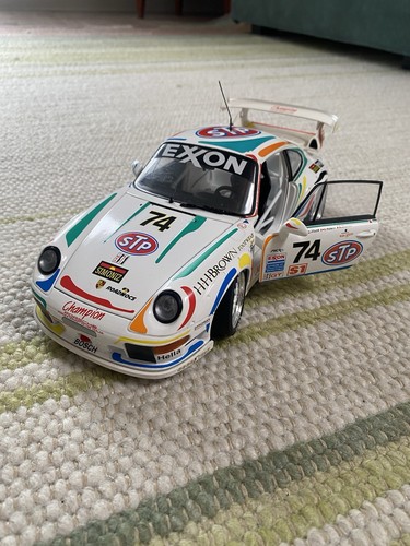 Models porsche 911 gt2 - models, 1:18
