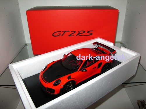 Spark porsche 911 - 1:18,