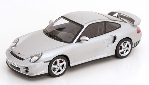 Scale porsche 911 - 1:18,